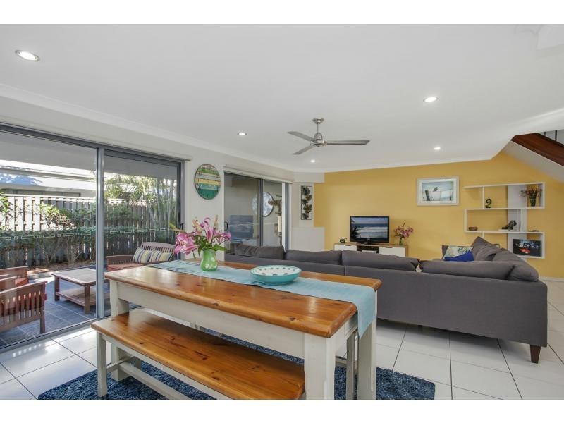 40 Barcelona Way, Burleigh Waters QLD 4220