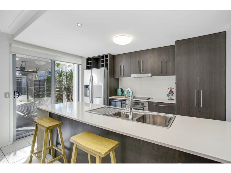 40 Barcelona Way, Burleigh Waters QLD 4220