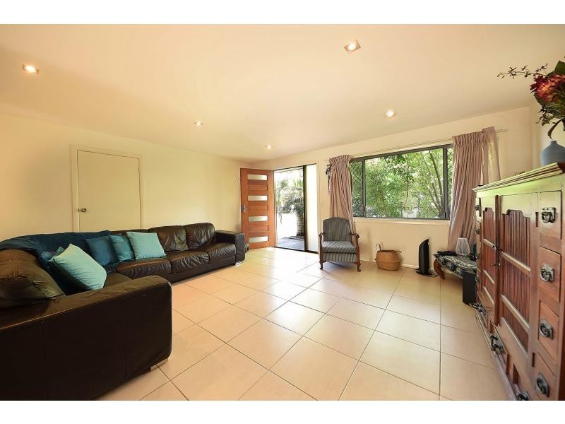 26 Bluejay Street, Burleigh Waters QLD 4220