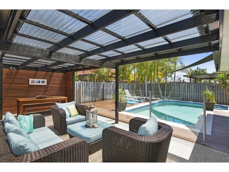 85 Honeyeater Drive, Burleigh Waters QLD 4220