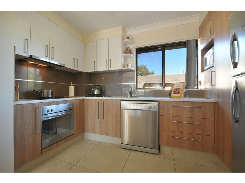 69/20-24 Barbet Place, Burleigh Waters QLD 4220