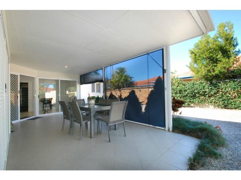 7 Tartan Court, Mermaid Waters QLD 4218