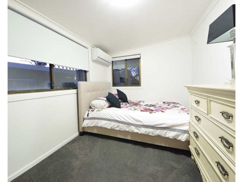 50 Paradise Avenue, Miami QLD 4220