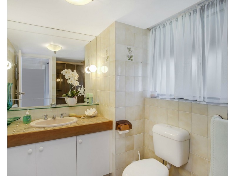 80/45 Hayle Street, Burleigh Heads QLD 4220