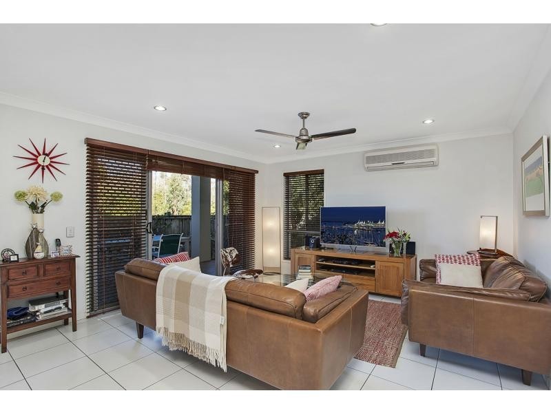 10/18 Carina Peak Drive, Varsity Lakes QLD 4227