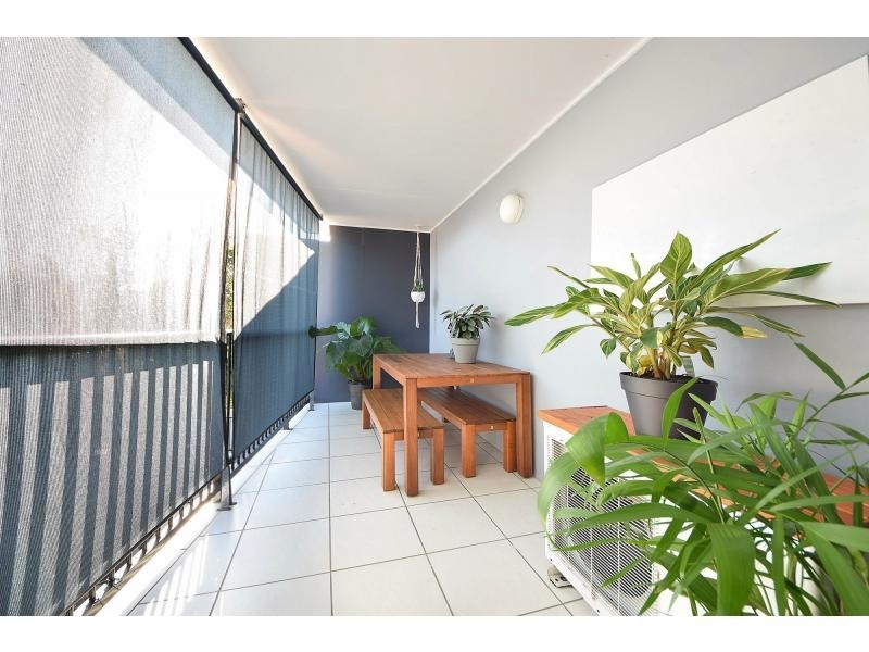 9/2104 Gold Coast Highway, Miami QLD 4220