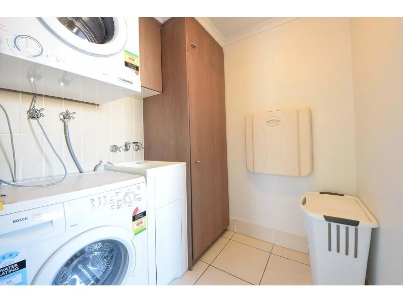 9/2104 Gold Coast Highway, Miami QLD 4220