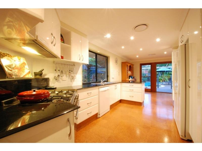 69 Jabiru Avenue, Burleigh Waters QLD 4220