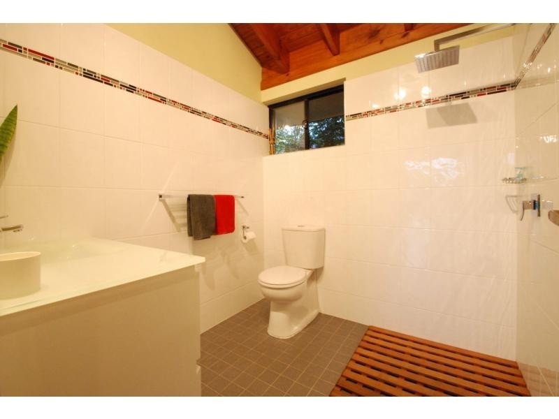 69 Jabiru Avenue, Burleigh Waters QLD 4220