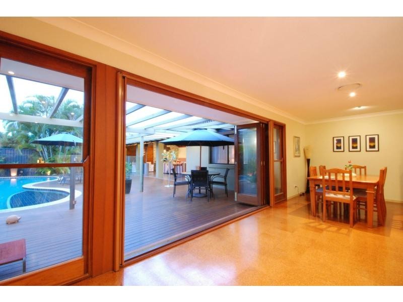 69 Jabiru Avenue, Burleigh Waters QLD 4220