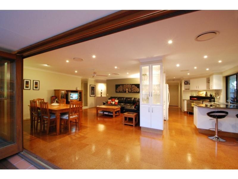 69 Jabiru Avenue, Burleigh Waters QLD 4220