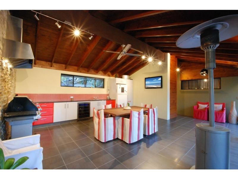 69 Jabiru Avenue, Burleigh Waters QLD 4220