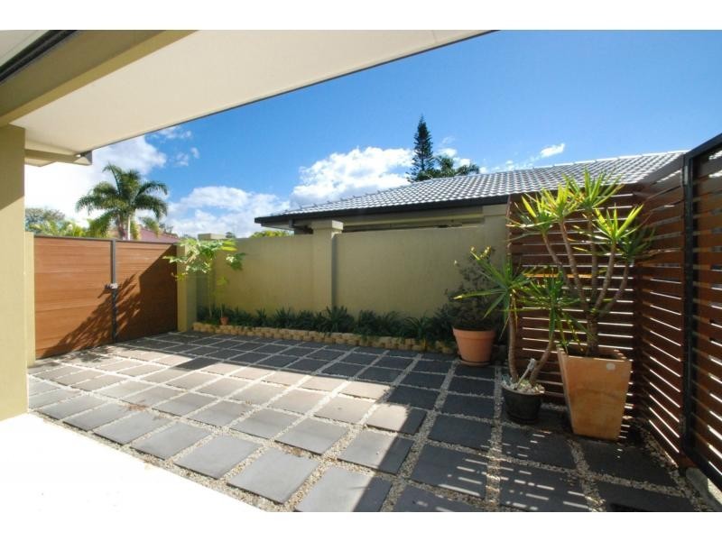 69 Jabiru Avenue, Burleigh Waters QLD 4220
