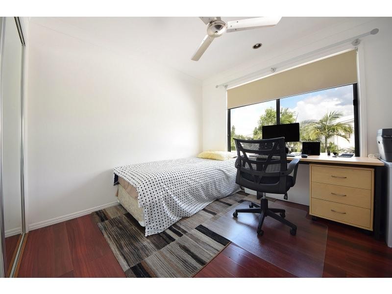 70 Venice Street, Burleigh Waters QLD 4220