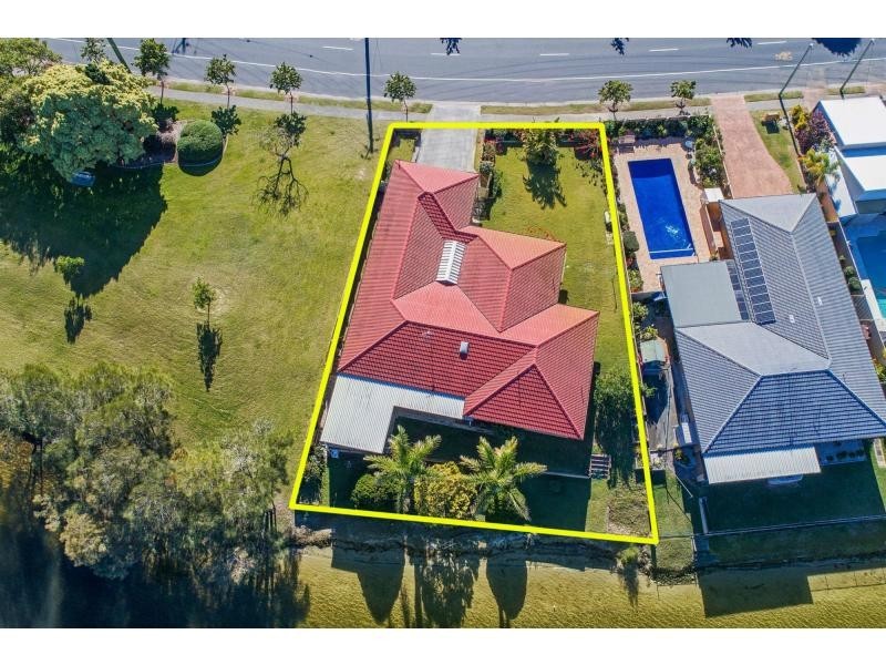82 Burleigh Street, Burleigh Waters QLD 4220