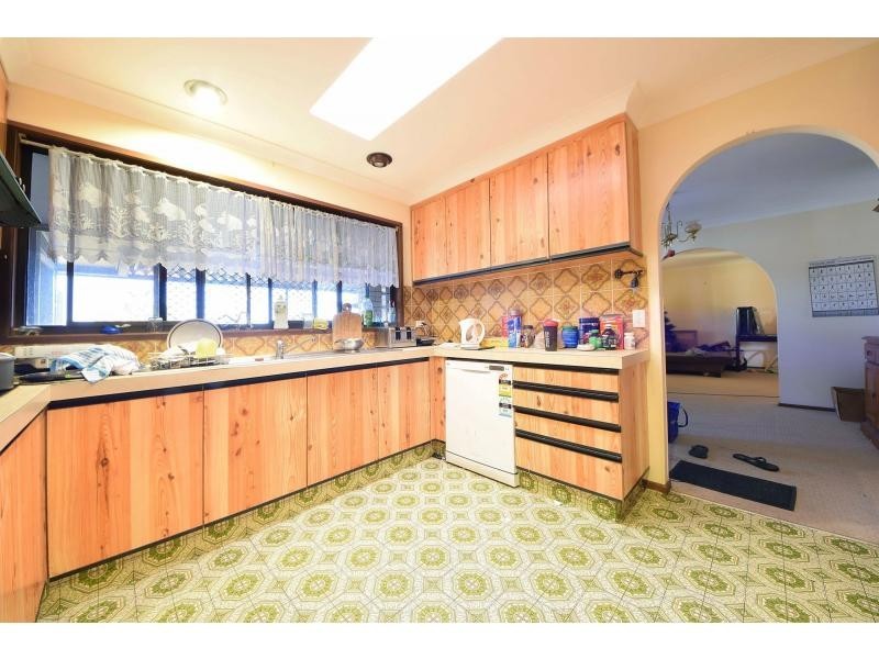 82 Burleigh Street, Burleigh Waters QLD 4220