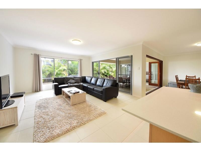 3 Perkins Close, Reedy Creek QLD 4227