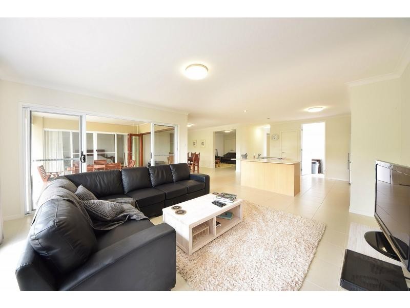 3 Perkins Close, Reedy Creek QLD 4227