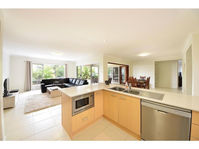 3 Perkins Close, Reedy Creek QLD 4227