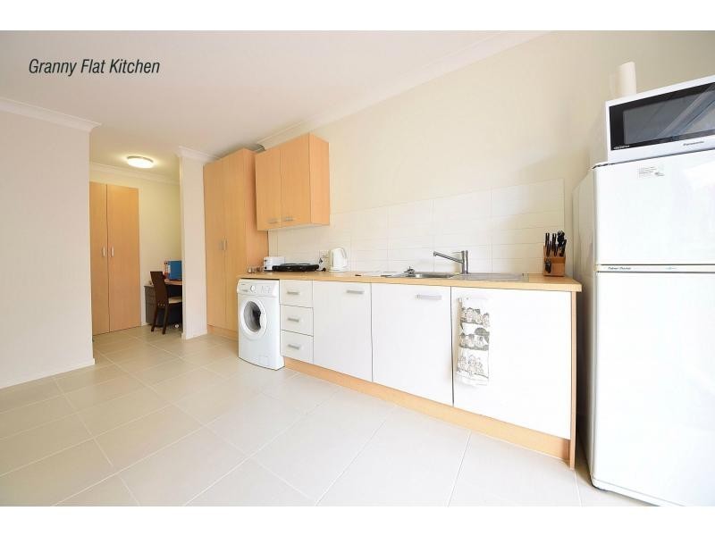 3 Perkins Close, Reedy Creek QLD 4227