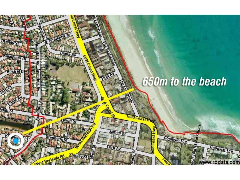 8 Kingfisher Crescent, Burleigh Waters QLD 4220