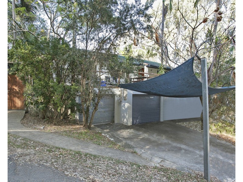 179 Ocean Parade, Burleigh Heads QLD 4220