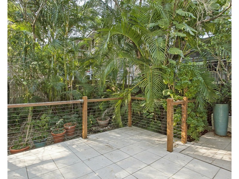 179 Ocean Parade, Burleigh Heads QLD 4220