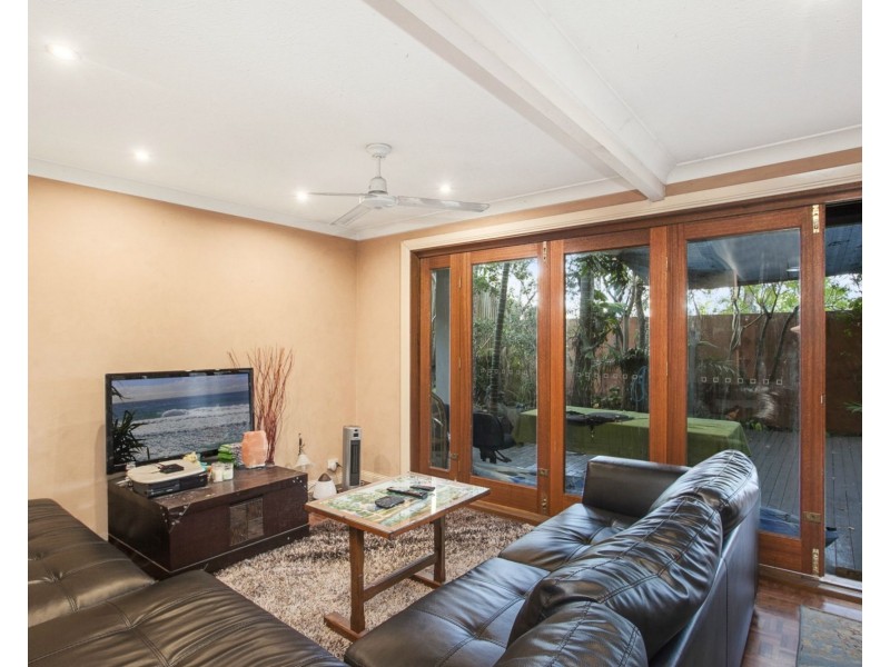 179 Ocean Parade, Burleigh Heads QLD 4220