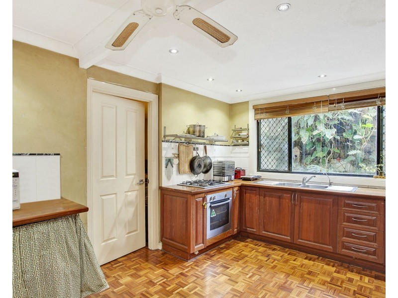 179 Ocean Parade, Burleigh Heads QLD 4220