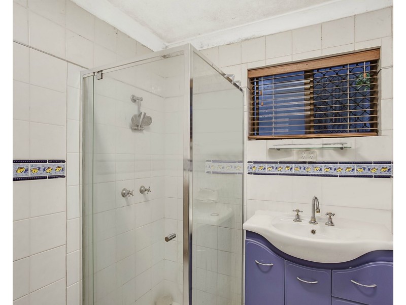 179 Ocean Parade, Burleigh Heads QLD 4220