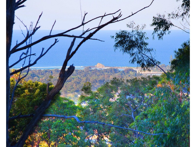 152 – 154 Simpsons Road, Currumbin Waters QLD 4223