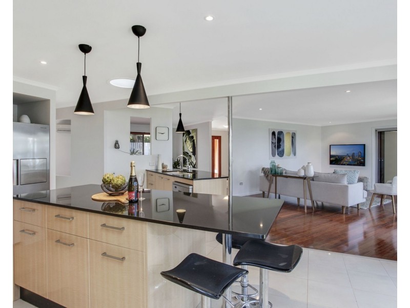 152 – 154 Simpsons Road, Currumbin Waters QLD 4223