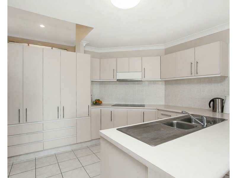 53 Wedgebill Parade, Burleigh Waters QLD 4220