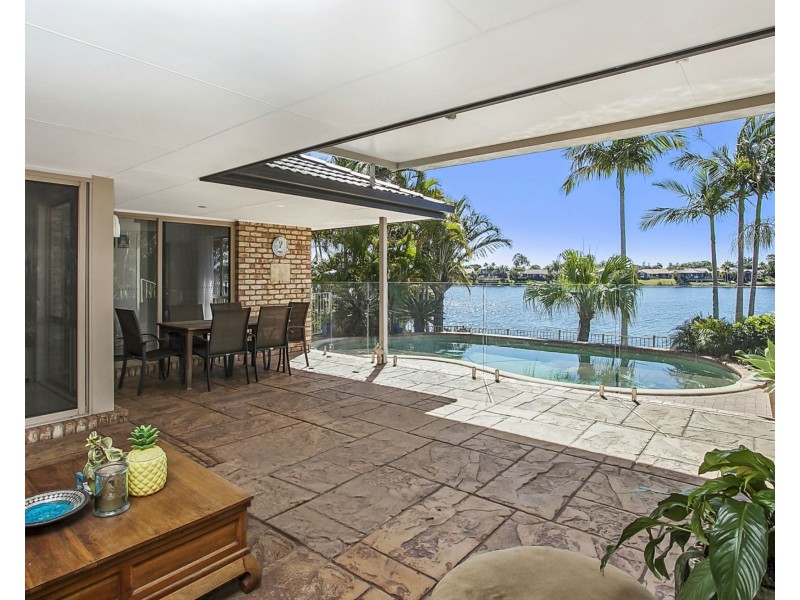 53 Wedgebill Parade, Burleigh Waters QLD 4220