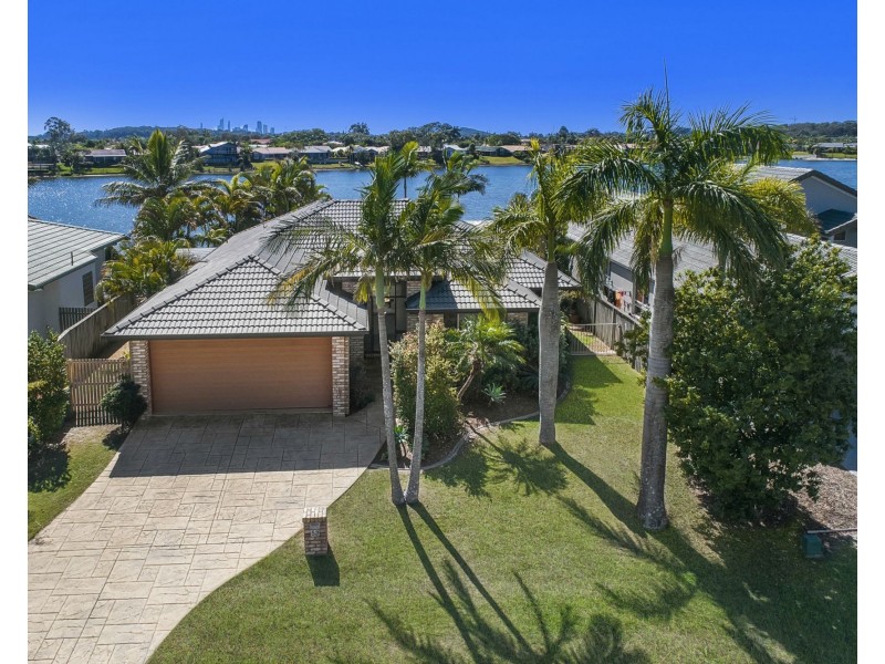 53 Wedgebill Parade, Burleigh Waters QLD 4220
