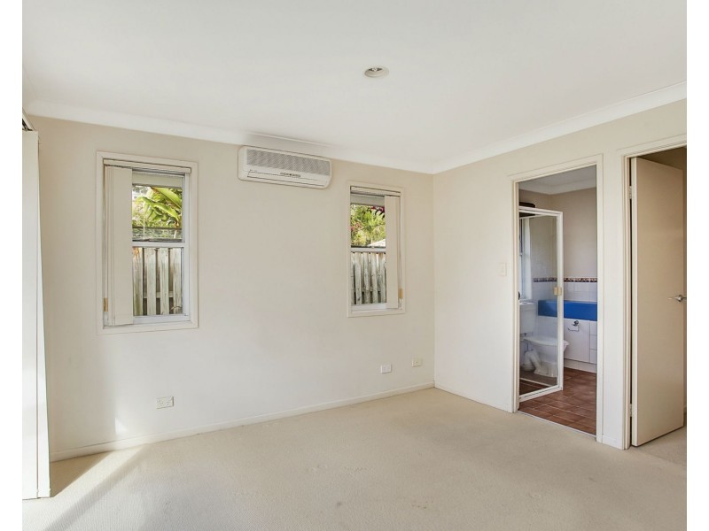 3 Casablanca Court, Burleigh Waters QLD 4220