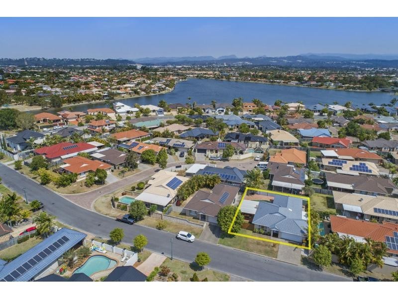 12 Nuthatch Street, Burleigh Waters QLD 4220