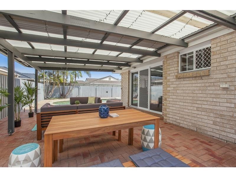 12 Nuthatch Street, Burleigh Waters QLD 4220