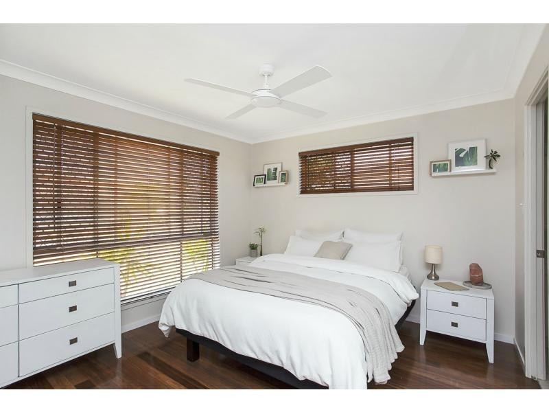 12 Nuthatch Street, Burleigh Waters QLD 4220