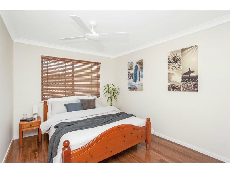 12 Nuthatch Street, Burleigh Waters QLD 4220
