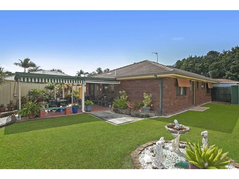 2/5 Chipwood Close, Burleigh Waters QLD 4220