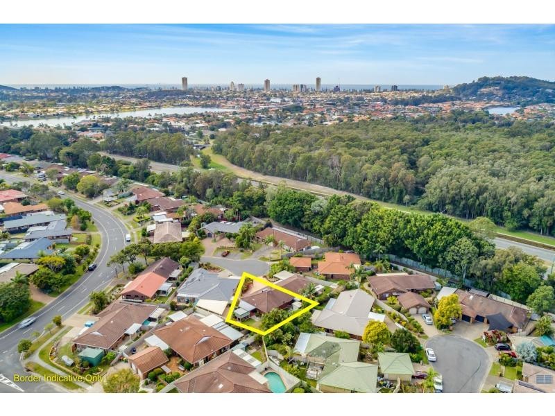 2/5 Chipwood Close, Burleigh Waters QLD 4220