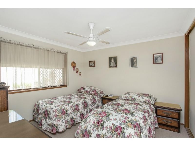 2/5 Chipwood Close, Burleigh Waters QLD 4220