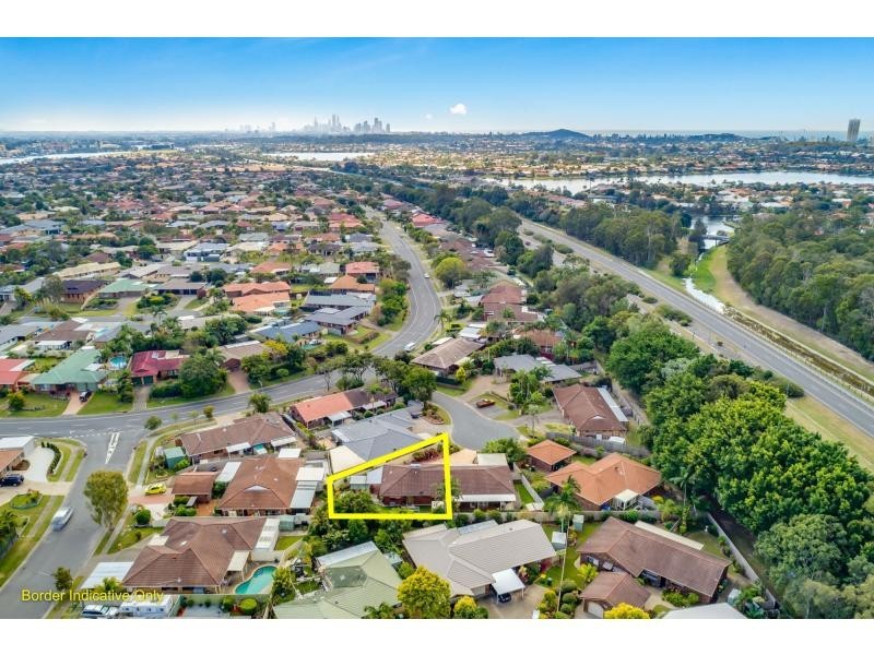 2/5 Chipwood Close, Burleigh Waters QLD 4220
