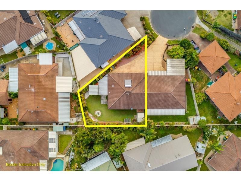 2/5 Chipwood Close, Burleigh Waters QLD 4220