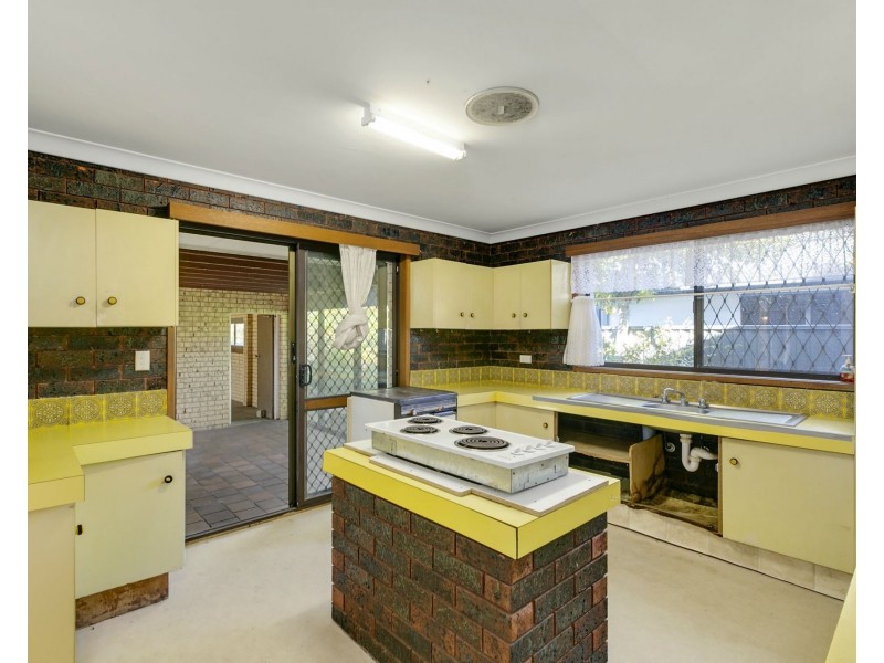 3 Anchor Court, Mermaid Waters QLD 4218