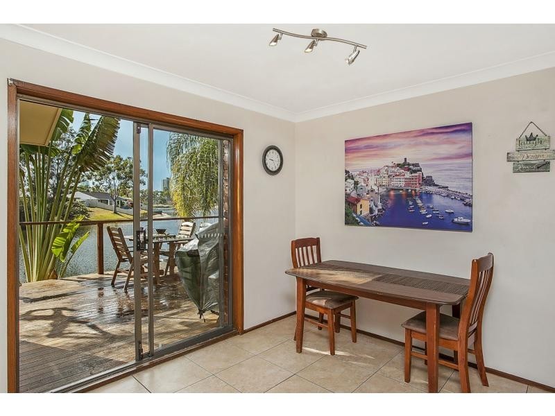 3/4 Sunbird Street, Burleigh Waters QLD 4220