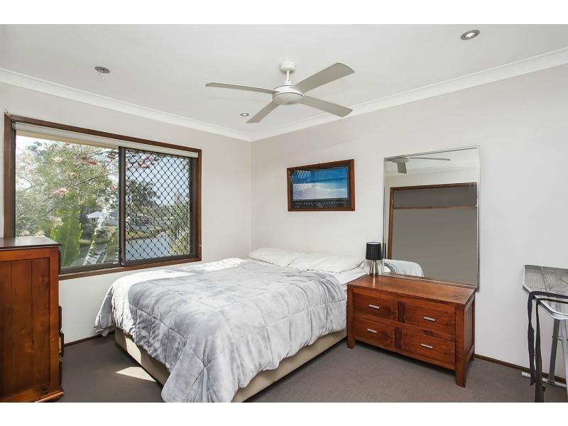 3/4 Sunbird Street, Burleigh Waters QLD 4220