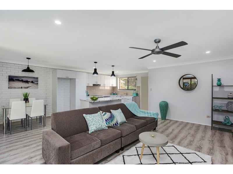 18/105 Christine Avenue, Burleigh Waters QLD 4220