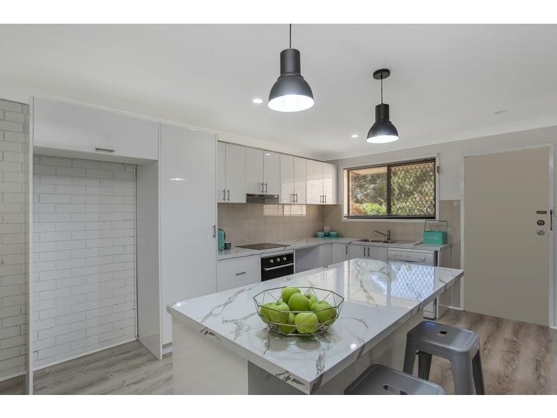 18/105 Christine Avenue, Burleigh Waters QLD 4220